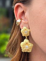 Brass aritos grandes Flor dorada