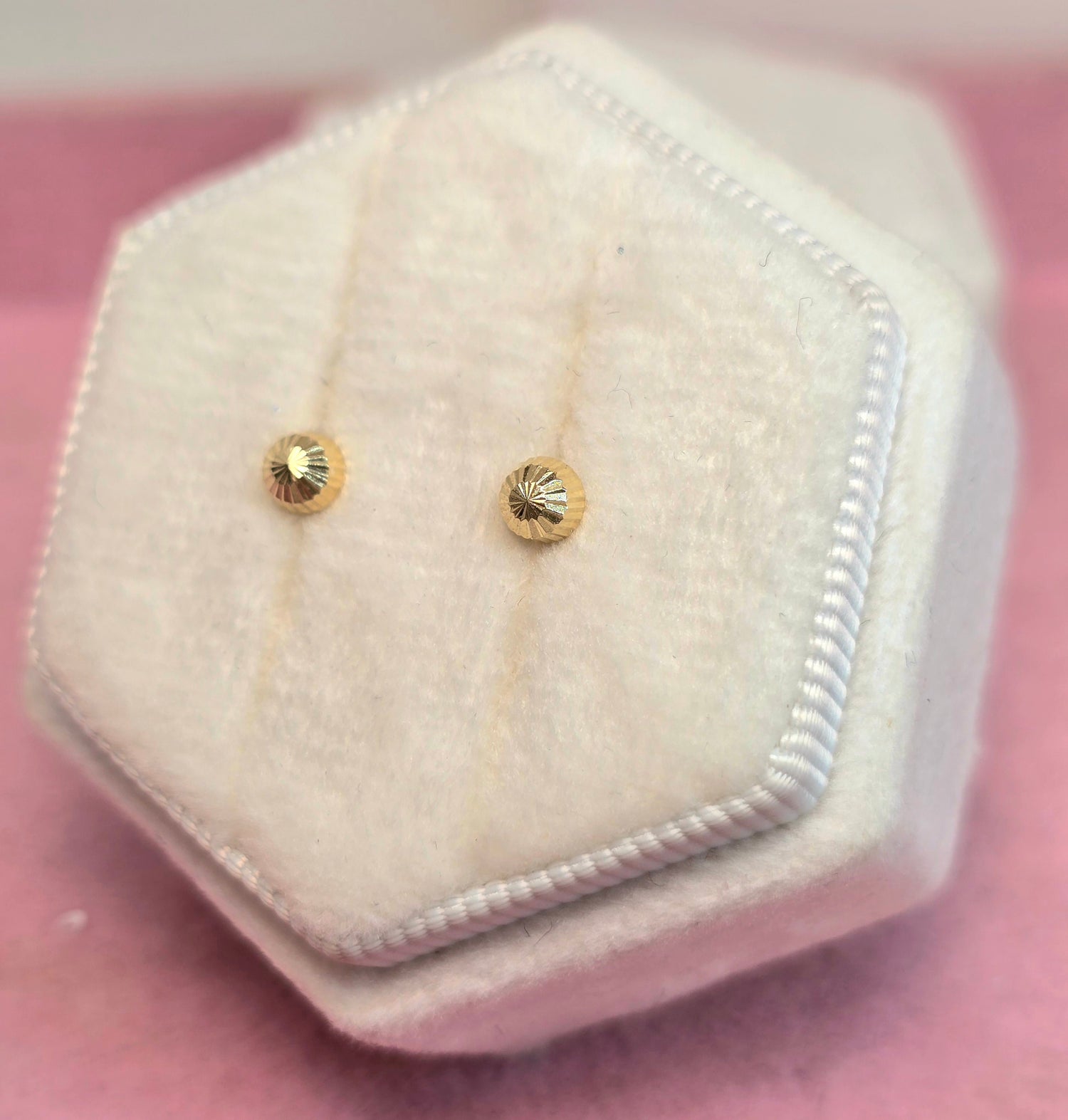 14k Arito media Luna 3.5mm troquelada