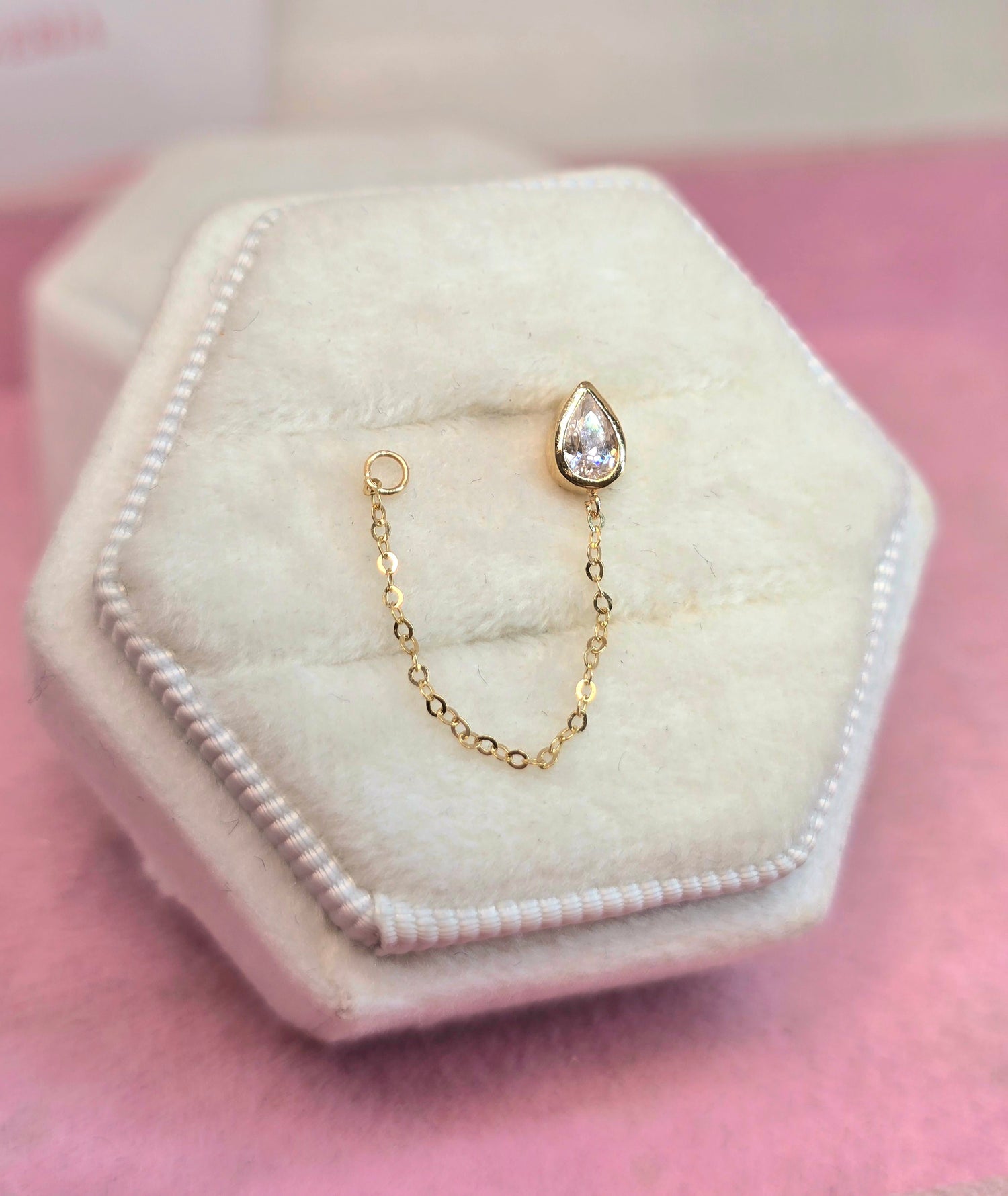 14K Piercing con cadena