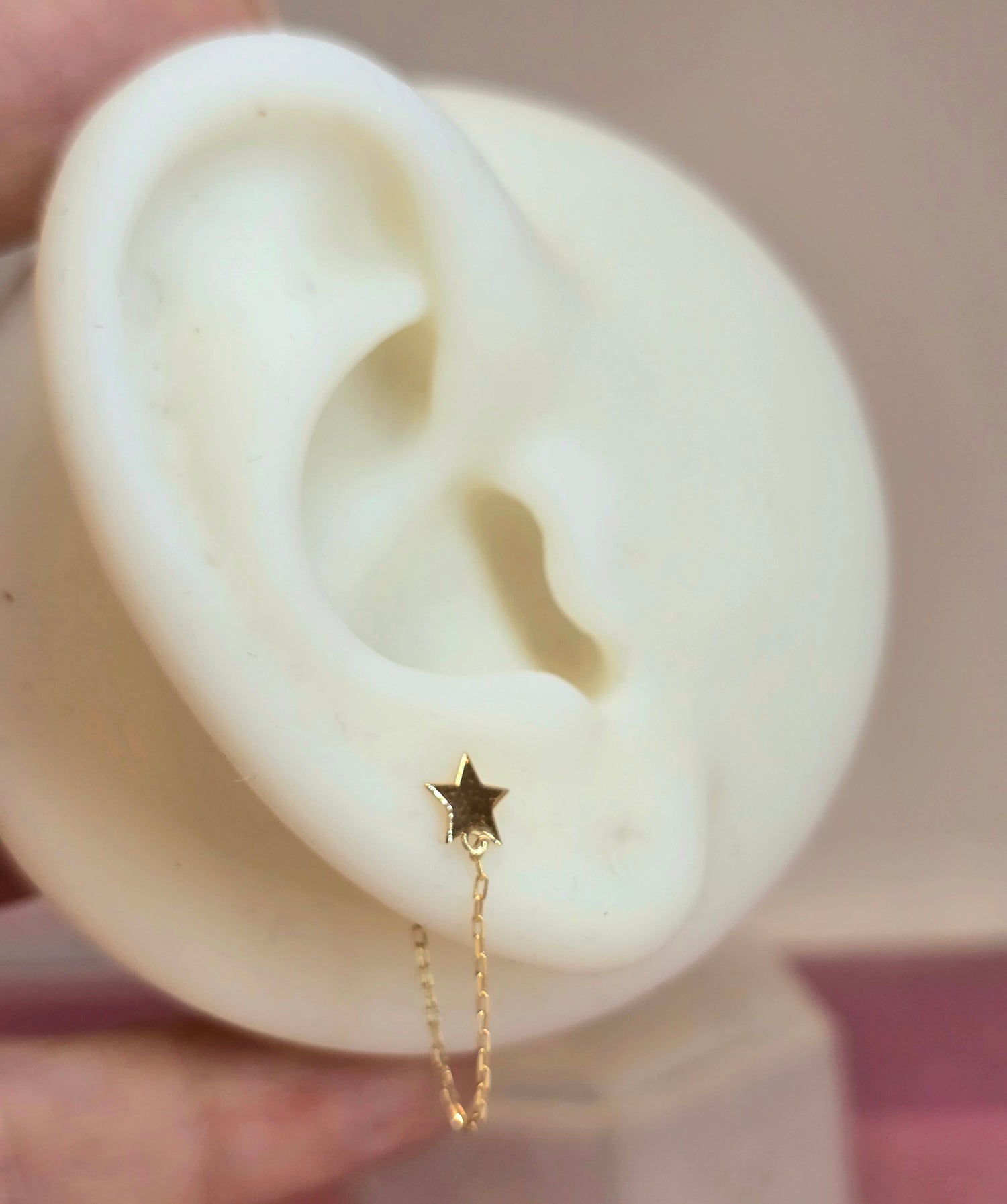 14K Piercing estrellita con cadena