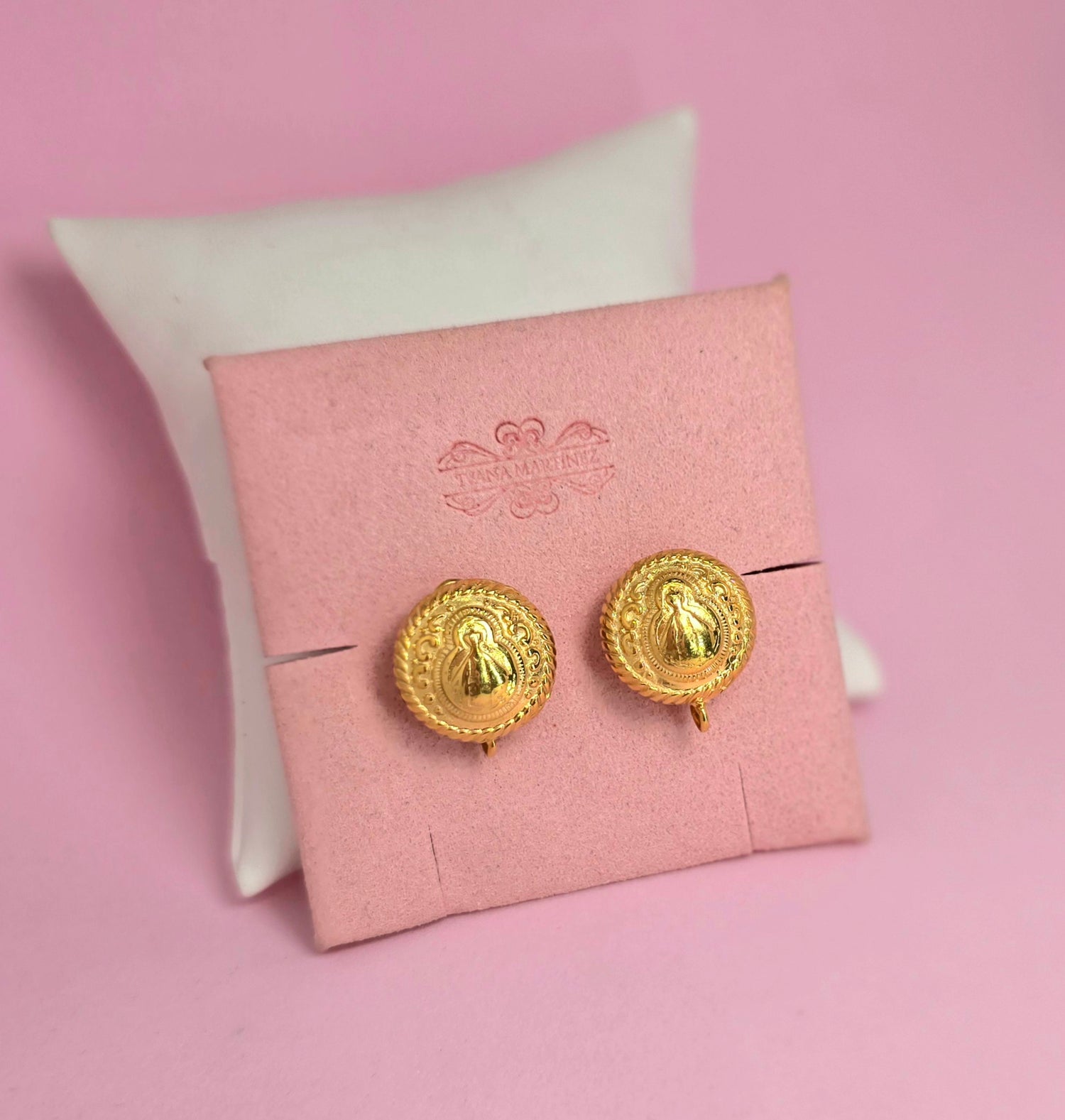 Aretes Virgencita redondos Gold