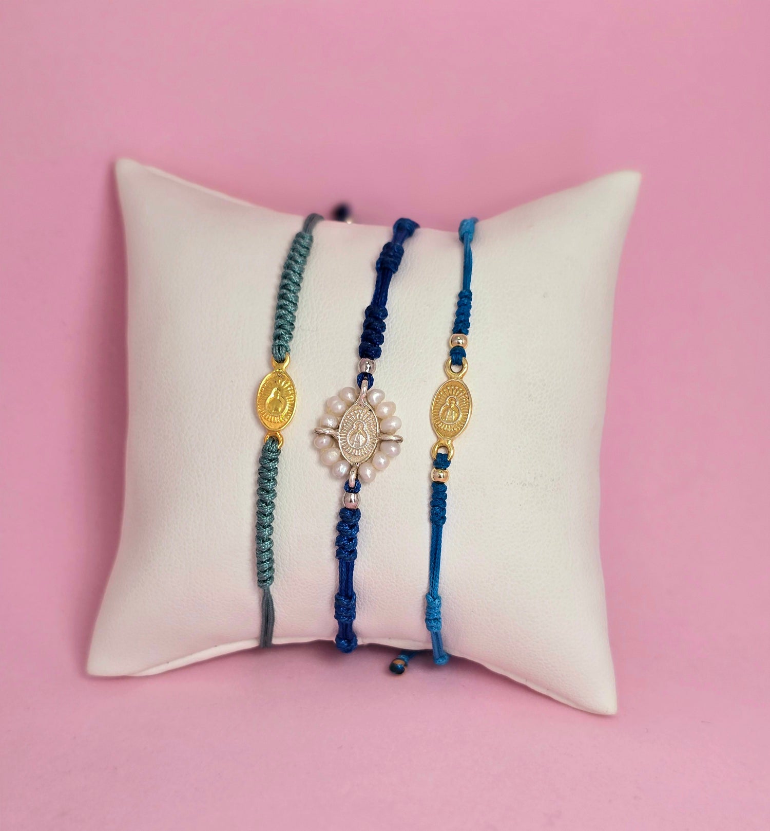 Pulsera Virgencita Mini clasica Azul (NO halo de perlas)