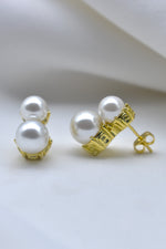 Brass stud doble perla dorado
