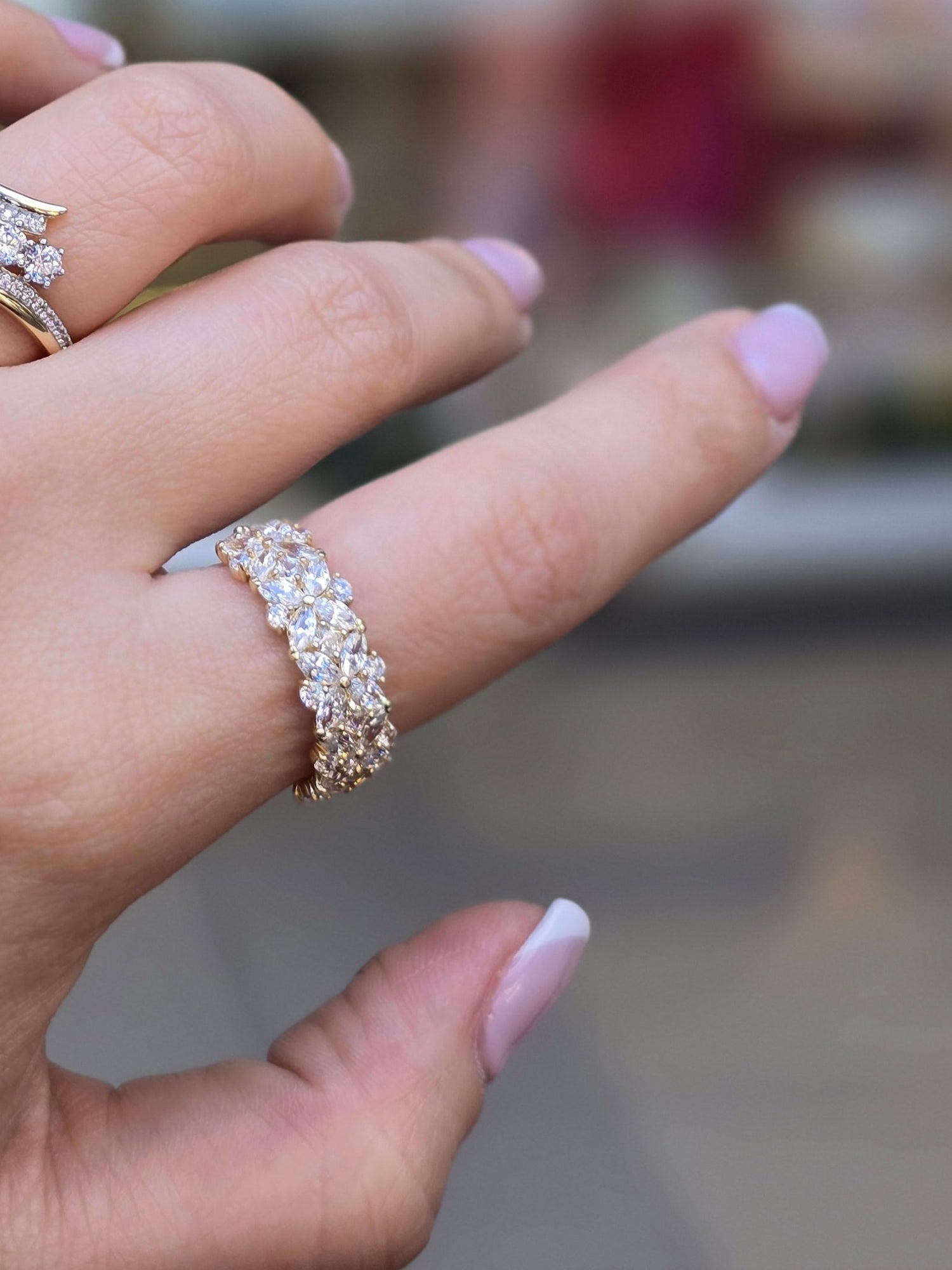 10K Anillo Ivana Circonias Cluster