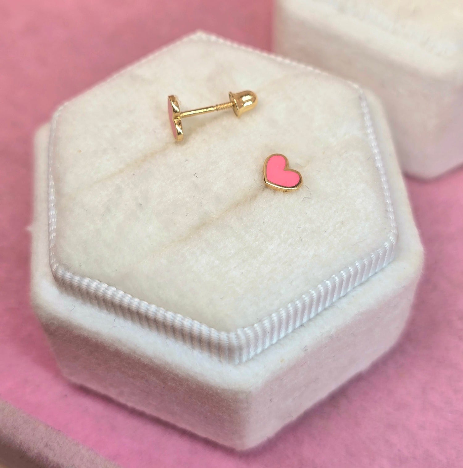 14k Corazon Enamel pink