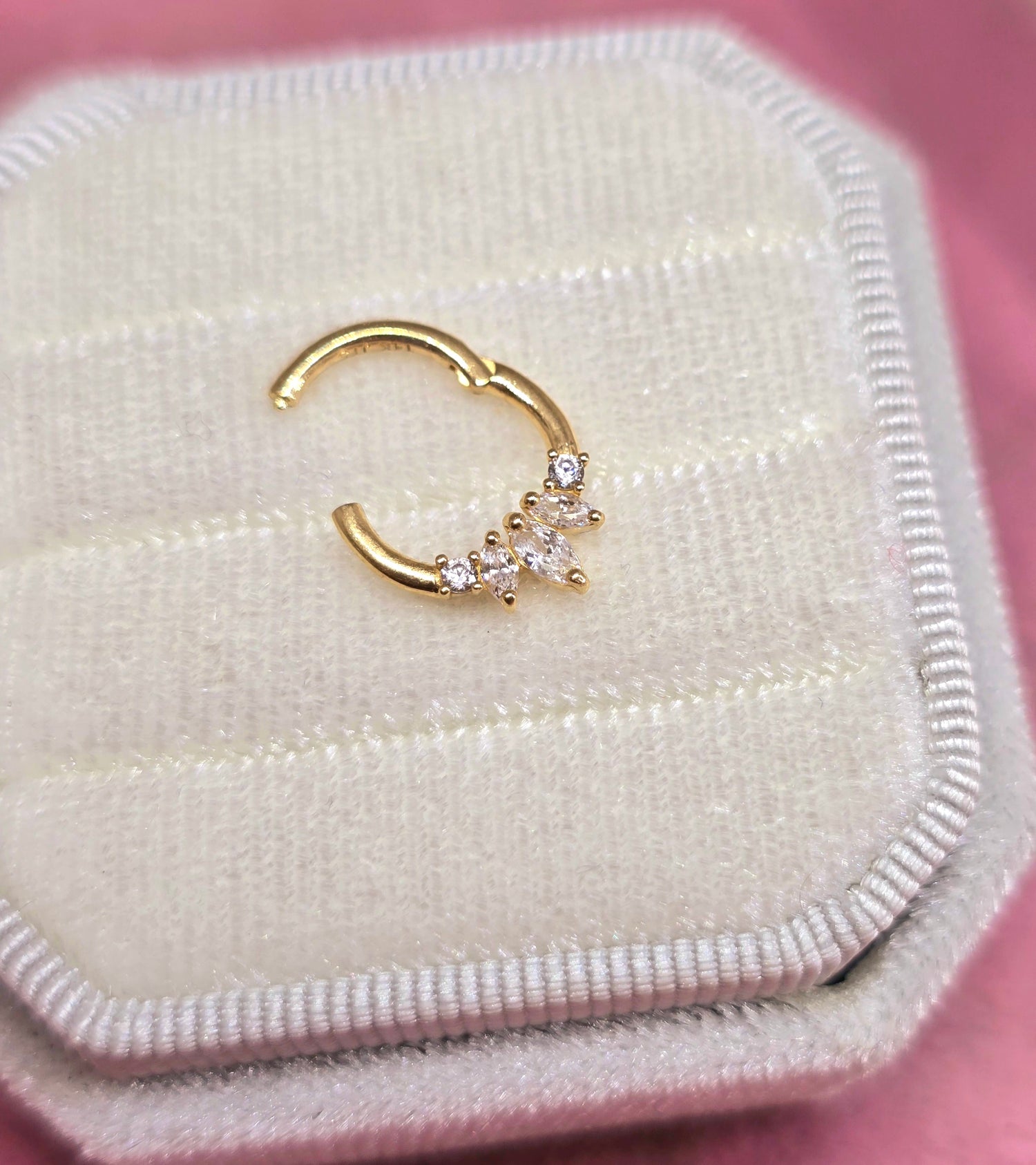 14K Daith Vane corona